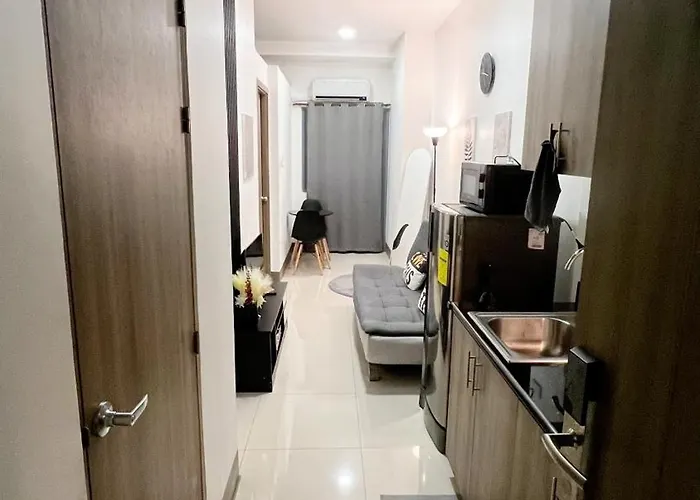 Apartahotel With Mall Manila